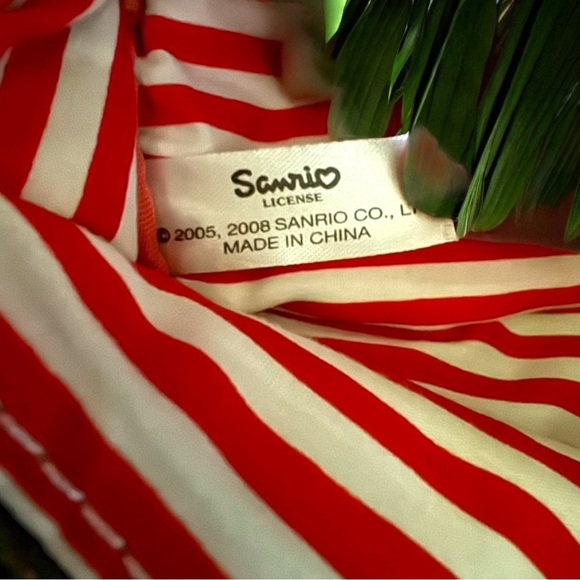 SANRIO KUROMI 2008 Black & Red Backpack Book Bag w/ Red & White Striped Lining - Picture 14 of 15